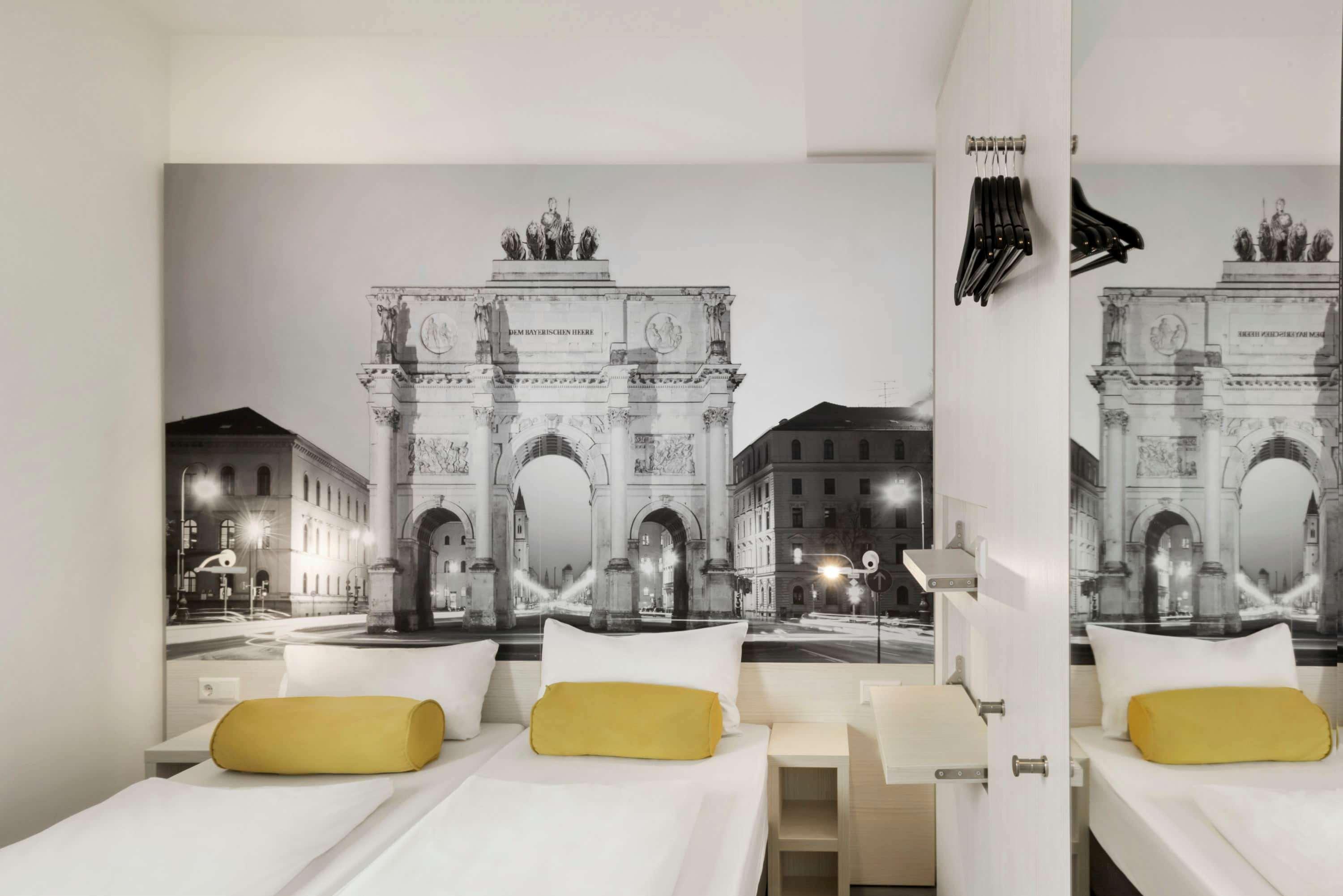 Hotel Super 8 By Wyndham West München